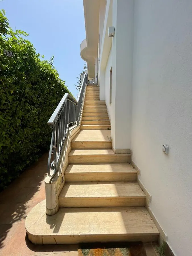 Mondello Senator Apartment